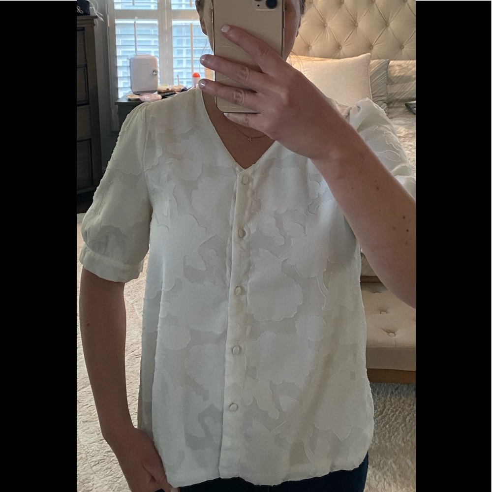 Larkin brand blouse